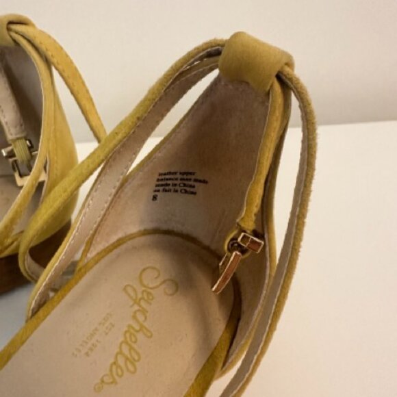 Mustard Yellow Seychelles Flats, Size 8 - Picture 3 of 4